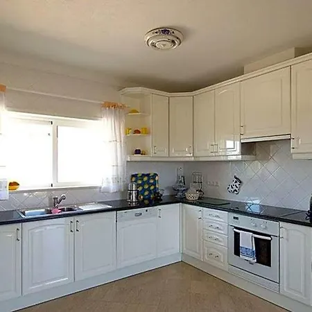 Villa Carvoeiro Sleeps 6 Pool Air Con Wifi