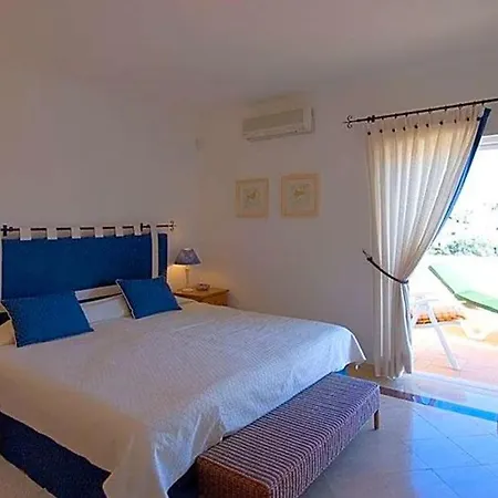 Carvoeiro Sleeps 6 Pool Air Con Wifi *